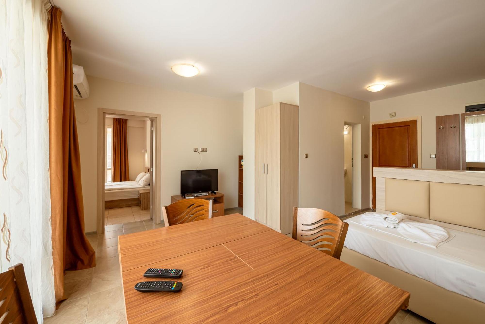 Perla Apartments Nesebar Exteriör bild